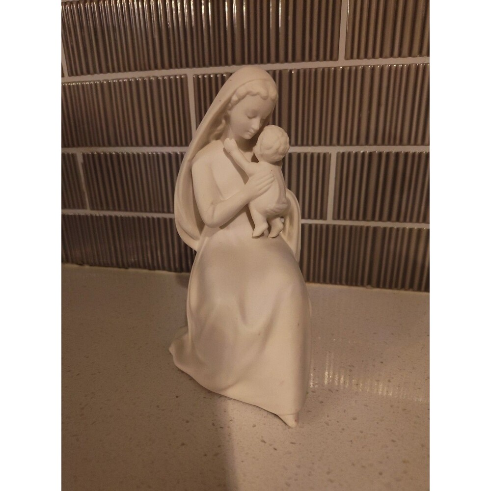 Goebel Sacrart W Germany Hummel figurine Madonna Mary Baby Jesus HM 118 unglazed